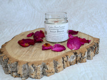 Load image into Gallery viewer, Sweet Breeze 8 oz Coco-Beeswax, Wooden Wick, Aromatherapy Candle