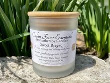 Load image into Gallery viewer, Sweet Breeze 8 oz Coco-Beeswax, Wooden Wick, Aromatherapy Candle